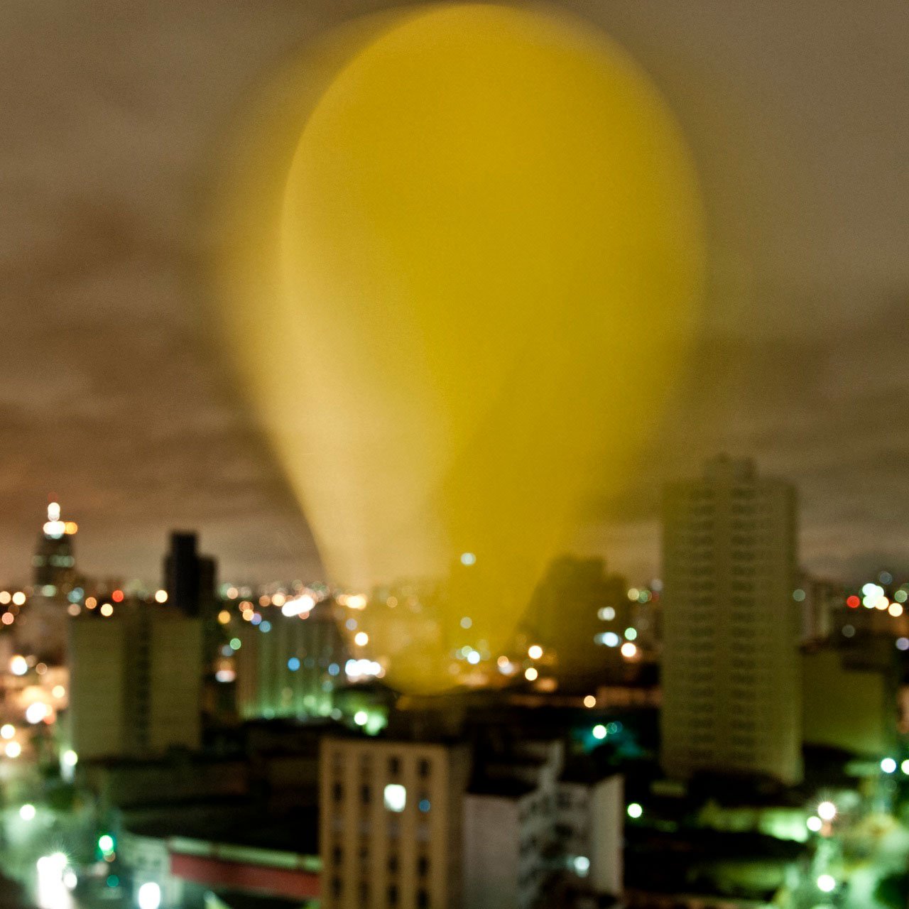 Moody Ballon 3.jpg